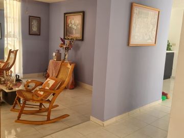 VENTA CASA CON CONSULTORIO MANSIONES DEL VALLE QUERETARO