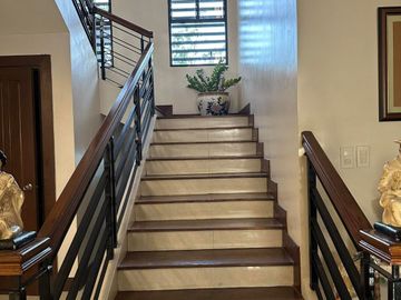 3 Bedroom Two Storey Modern Home At Taculing, Bacolod City