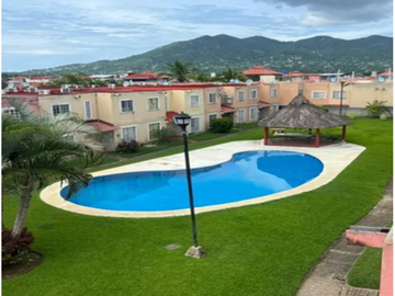 BONITA CASA EN VENTA