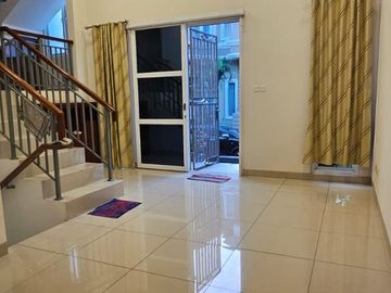 Dijual Rumah Samara Village Gading Serpong Tangerang Model Split Level Bagus Cantik Lokasi Nyaman Sangat Strategis