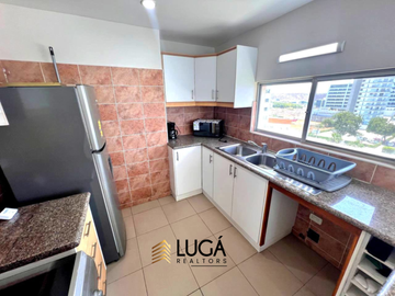Departamento Dúplex totalmente amoblado en con vista al mar en venta, Sector Barbasquillo cerca a la Quadra Manta Ecuador