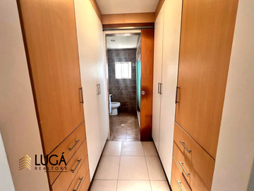 Departamento Dúplex totalmente amoblado en con vista al mar en venta, Sector Barbasquillo cerca a la Quadra Manta Ecuador