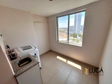 Departamento Dúplex totalmente amoblado en con vista al mar en venta, Sector Barbasquillo cerca a la Quadra Manta Ecuador