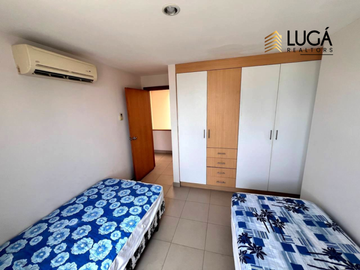 Departamento Dúplex totalmente amoblado en con vista al mar en venta, Sector Barbasquillo cerca a la Quadra Manta Ecuador