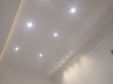 VENTA DE CASA CAMPESTRE UBICADA EN UN LOTE DE 22.500 M2 DE LOS CUALES 15.000 M2 SON SEMIPLANOS, MANIZALES CALDAS