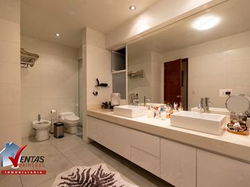 VENTA DE DEPARTAMENTO DUPLEX EN CERROS DE CAMACHO, SURCO