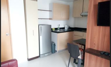 Condo for rent in Cebu City, Lot 8 close to Ayala Center, 1-br with step-out balcony