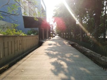 Dijual Rumah Hitung Tanah di Komplek Kavling Polri Jelambar LT 500 m2 Bisa Beli Separoh