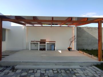 Casa de Venta en Mirasierra, Quito, Ecuador