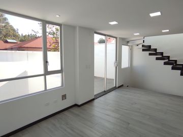 Casa de Venta en Mirasierra, Quito, Ecuador