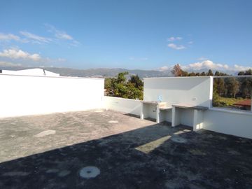 Casa de Venta en Mirasierra, Quito, Ecuador