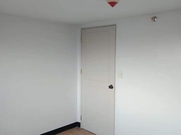 LOW MONTHLY 10k ONLY  1 bedroom 40 sqm loft type Very affordable Rent to own condo  5% down payment 0% interest  near BGC,,eastwood ,tiendesitas
