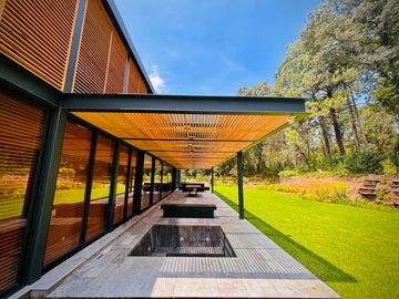 CASA EN PREVENTA EN VALLE DE BRAVO ZONA DE BOSQUE A SOLO 10 MINUTOS DE AVANDARO