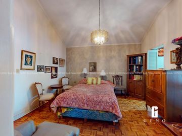 CASA EN VENTA DE UNA PLANTA CON PANELES SOLARES Y JARDIN FRONTAL + TRASERO