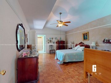 CASA EN VENTA DE UNA PLANTA CON PANELES SOLARES Y JARDIN FRONTAL + TRASERO