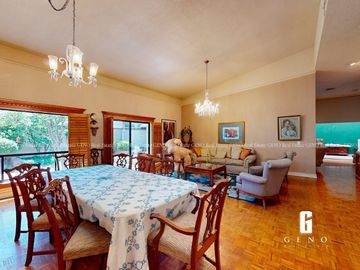 CASA EN VENTA DE UNA PLANTA CON PANELES SOLARES Y JARDIN FRONTAL + TRASERO