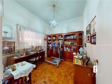 CASA EN VENTA DE UNA PLANTA CON PANELES SOLARES Y JARDIN FRONTAL + TRASERO