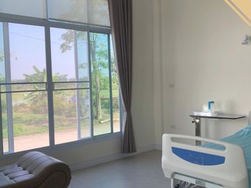 [For Sale] Land with Residential Buildings, Well Decorated, 3 Rai 3 Ngan, has a Medical Business License., In City Center Lamphun