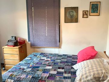 Espaciosa y cómoda Casa 2 Pisos, no pareada en Ñuñoa 5 Dormitorios 3 Baños Pscina
