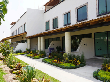 PREVENTA DE CASA CON RECÁMARA EN PLANTA BAJA EN CONDOMINIO EN XOCHITEPEC
