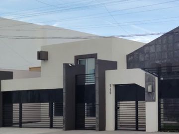 CASA EN VENTA EN EXCELENTE UBICACIÓN EN FRACC. PRIVADO