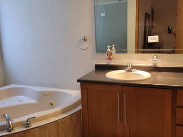 CASA EN VENTA EN EXCELENTE UBICACIÓN EN FRACC. PRIVADO