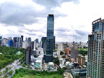 Muniq Langsuan 3+1bed 4bath + maid 2 kitchen 255.45sqm. 125 mil Lumpini view Am: 065619----