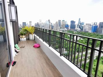 Muniq Langsuan 3+1bed 4bath + maid 2 kitchen 255.45sqm. 125 mil Lumpini view Am: 065619----