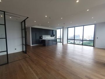 Muniq Langsuan 3+1bed 4bath + maid 2 kitchen 255.45sqm. 125 mil Lumpini view Am: 065619----