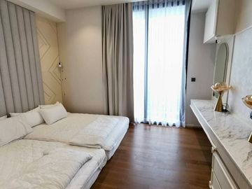 Muniq Langsuan 3+1bed 4bath + maid 2 kitchen 255.45sqm. 125 mil Lumpini view Am: 065619----