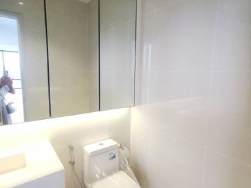 Muniq Langsuan 3+1bed 4bath + maid 2 kitchen 255.45sqm. 125 mil Lumpini view Am: 065619----