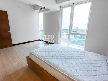 Furnished 2 Bedroom with Balcony for Sale in Mactan Lapu-Lapu