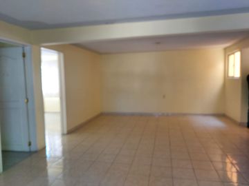Remate!!! de Edificio en VENTA excelente zona con todos los servicios.