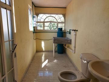 Remate!!! de Edificio en VENTA excelente zona con todos los servicios.