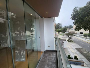 DEPARTAMENTO EN VENTA MIRAFLORES. VISTA EXTERIOR