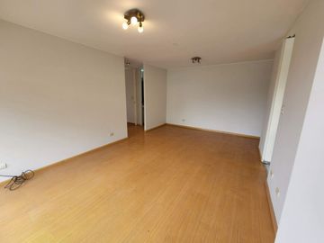 DEPARTAMENTO EN VENTA MIRAFLORES. VISTA EXTERIOR
