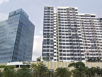 1 Bedroom Sea View Apartment 8th Floor in Harbour Bay Batam for Sale