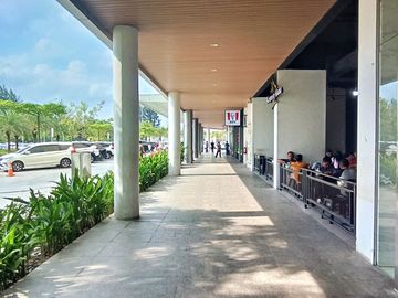 1 Bedroom Sea View Apartment 8th Floor in Harbour Bay Batam for Sale