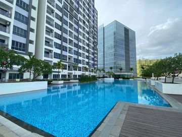 1 Bedroom Sea View Apartment 8th Floor in Harbour Bay Batam for Sale