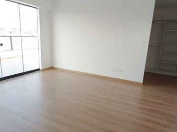 HERMOSO Y ELEGANTE DUPLEX EN SURCO