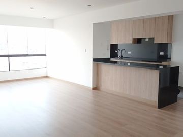 HERMOSO Y ELEGANTE DUPLEX EN SURCO