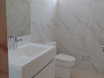 HERMOSO Y ELEGANTE DUPLEX EN SURCO