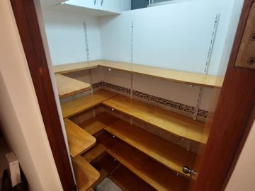 VENTA ACOGEDOR DEPARTAMENTO 2DO PISO SAN JUAN  DE MIRAFLORES