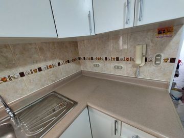 VENTA ACOGEDOR DEPARTAMENTO 2DO PISO SAN JUAN  DE MIRAFLORES