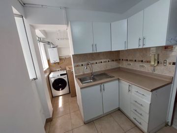 VENTA ACOGEDOR DEPARTAMENTO 2DO PISO SAN JUAN  DE MIRAFLORES