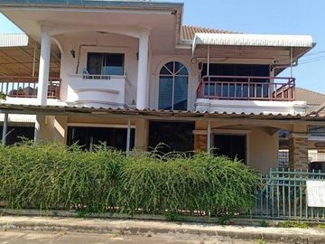 Hot Property just placed For Sale . The Laguna Home 5 is a house located in San Sai Noi