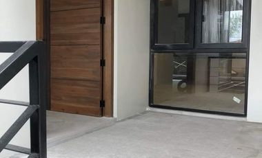 🏡 Your Dream Home Awaits! 🌟 Luxurious Duplex House and Lot 🌆 Prime Location near Kapitolyo Pasig!🔑 Fully Fitted 3BR 💎 High-End Finishes & Breathtaking