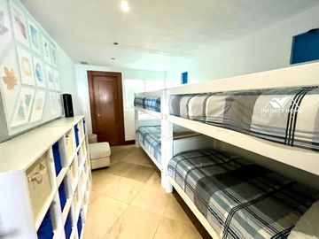 BAYVIEWGRAND VENTA PISO ALTO