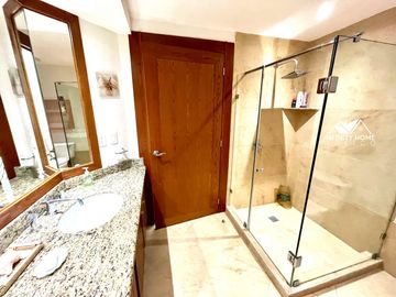 BAYVIEWGRAND VENTA PISO ALTO
