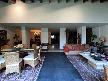 Casa en Venta en Chapalita. Excelente!